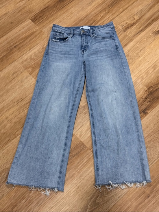 Vervet Denim - Light Wash Wide-Leg Jeans with Frayed Hem